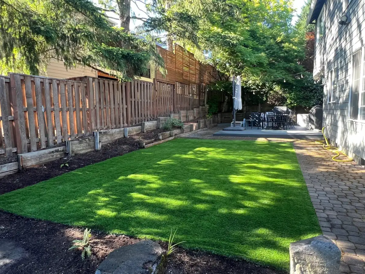 Pet-friendly turf area with drainage in Tualatin Oregon